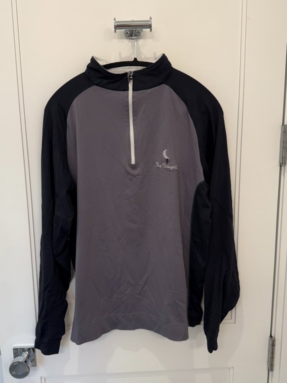 FJ Golf Quarter Zip from The Vineyards, Long Island, NY Size Large
